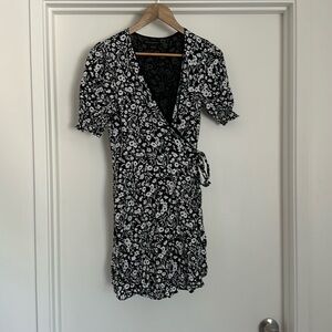Banana Republic Wrap Dress size 4